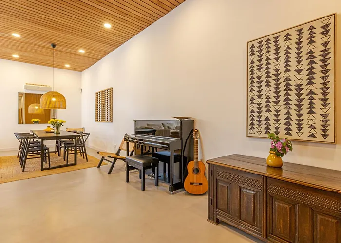 Luxury Villa Alhambra Close To Sea And Centre