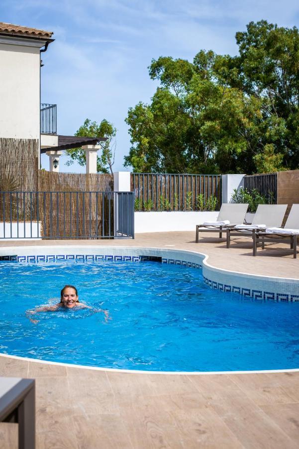 Luxury Alhambra Close To Sea And Centre Villa *